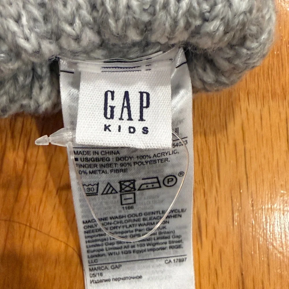 GAP Kids Gray Knit Gloves Size OS